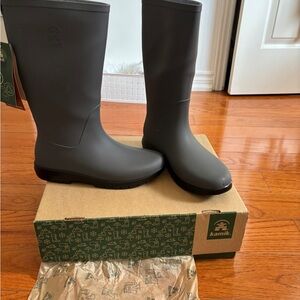 Kamik Charcoal Waterproof Boots